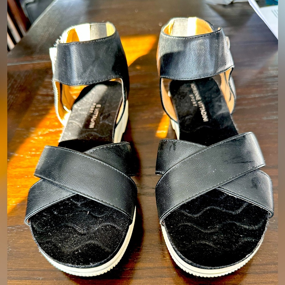 Women’s black sandals size 7.5